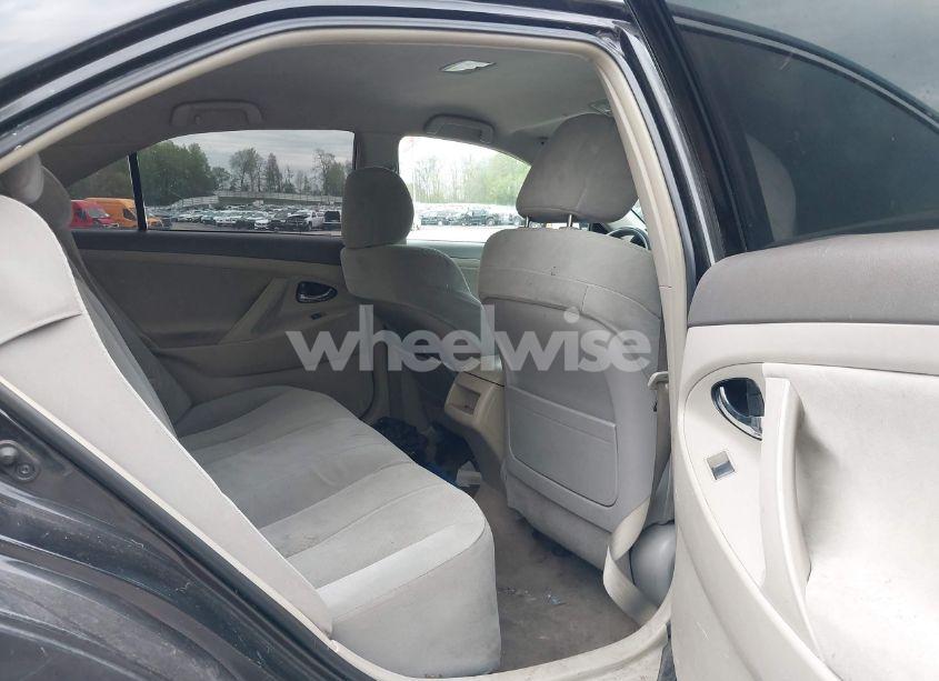 Photo 8 of 2010 Toyota Camry LE (VIN 4T4BF3EKXAR056638)