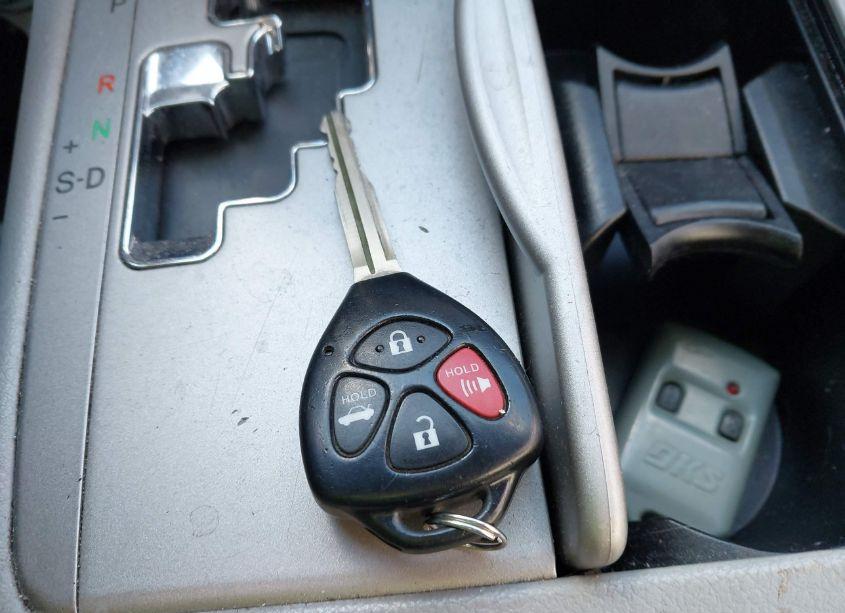 Photo 11 of 2010 Toyota Camry LE (VIN 4T4BF3EKXAR064934)