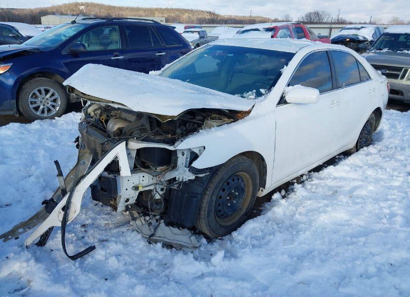 Photo 2 of 2010 Toyota Camry LE (VIN 4T4BF3EKXAR064934)