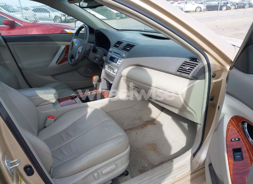 Photo 5 of 2010 Toyota Camry XLE (VIN 4T4BF3EKXAR065727)