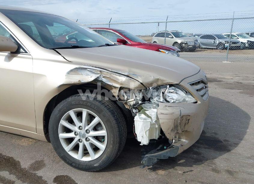 Photo 6 of 2010 Toyota Camry XLE (VIN 4T4BF3EKXAR065727)