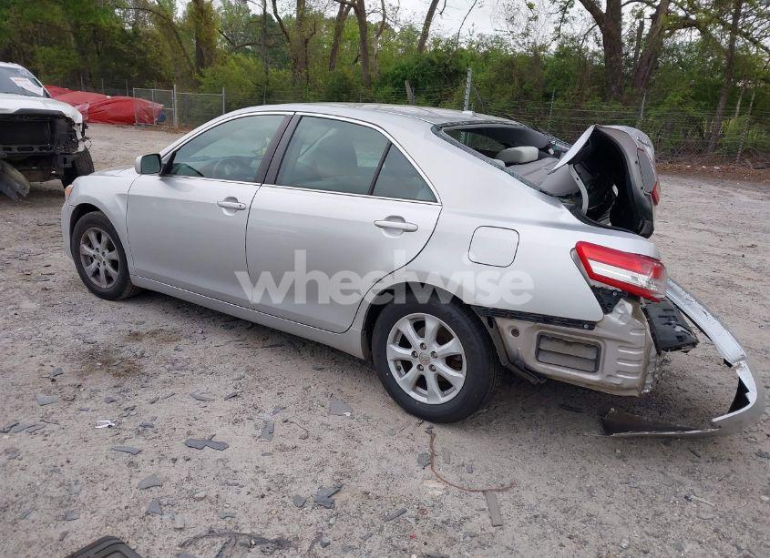 Photo 3 of 2010 Toyota Camry LE (VIN 4T4BF3EKXAR068529)