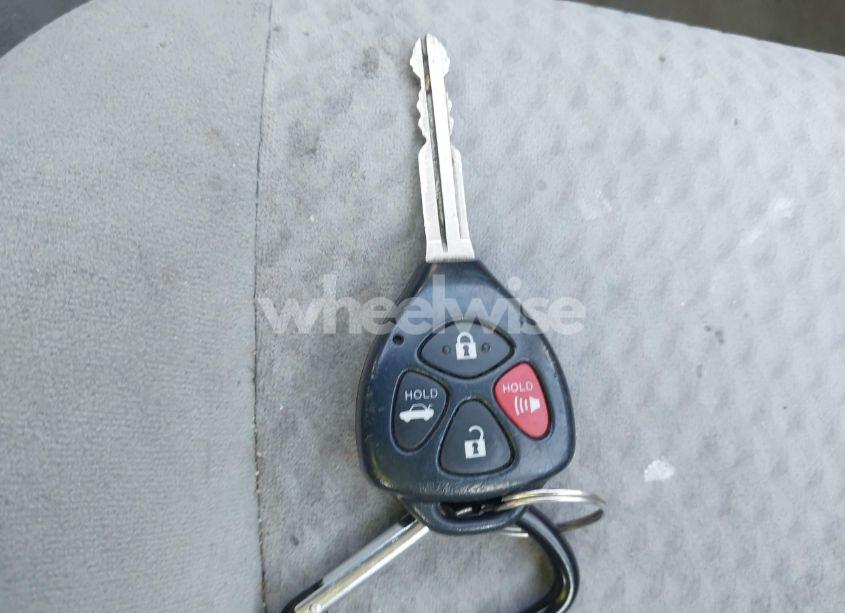 Photo 11 of 2010 Toyota Camry LE (VIN 4T4BF3EKXAR075013)