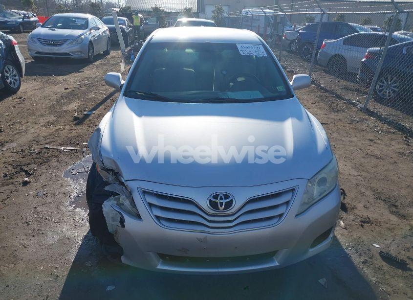 Photo 13 of 2010 Toyota Camry LE (VIN 4T4BF3EKXAR075013)