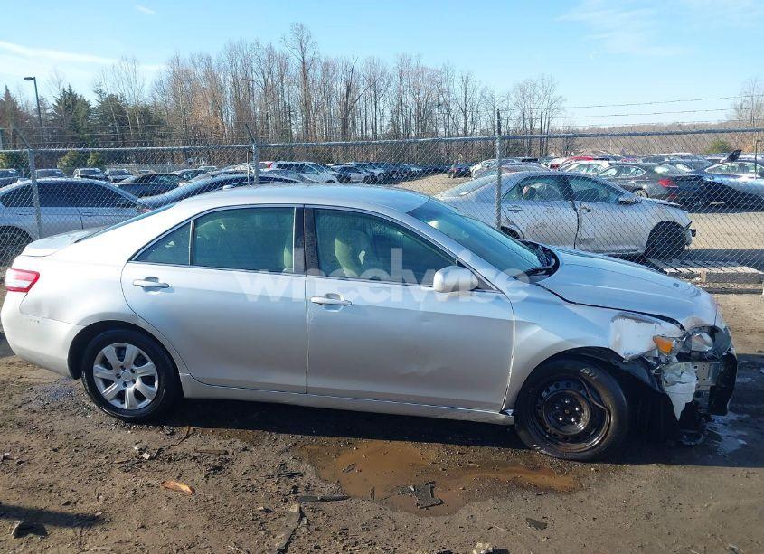 Photo 14 of 2010 Toyota Camry LE (VIN 4T4BF3EKXAR075013)