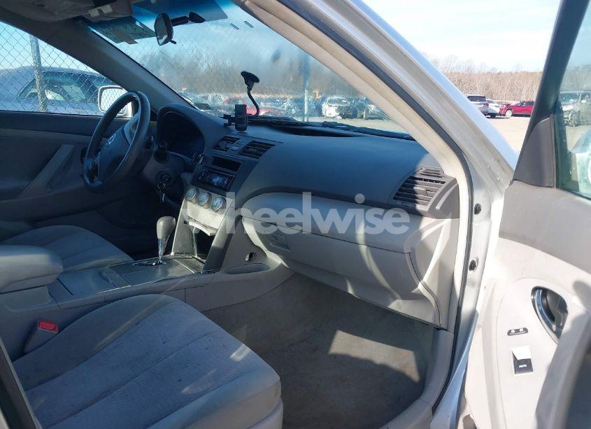 Photo 5 of 2010 Toyota Camry LE (VIN 4T4BF3EKXAR075013)