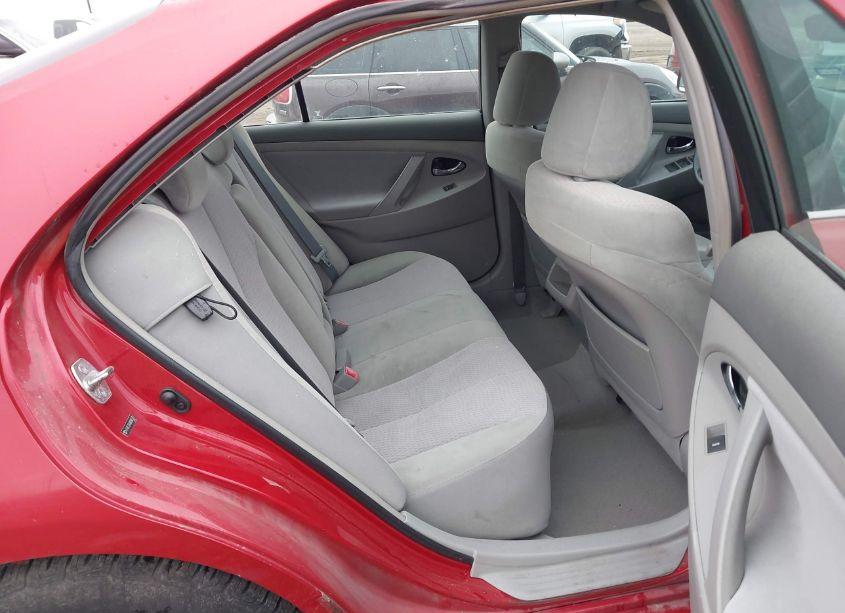 Photo 8 of 2010 Toyota Camry LE (VIN 4T4BF3EKXAR087372)