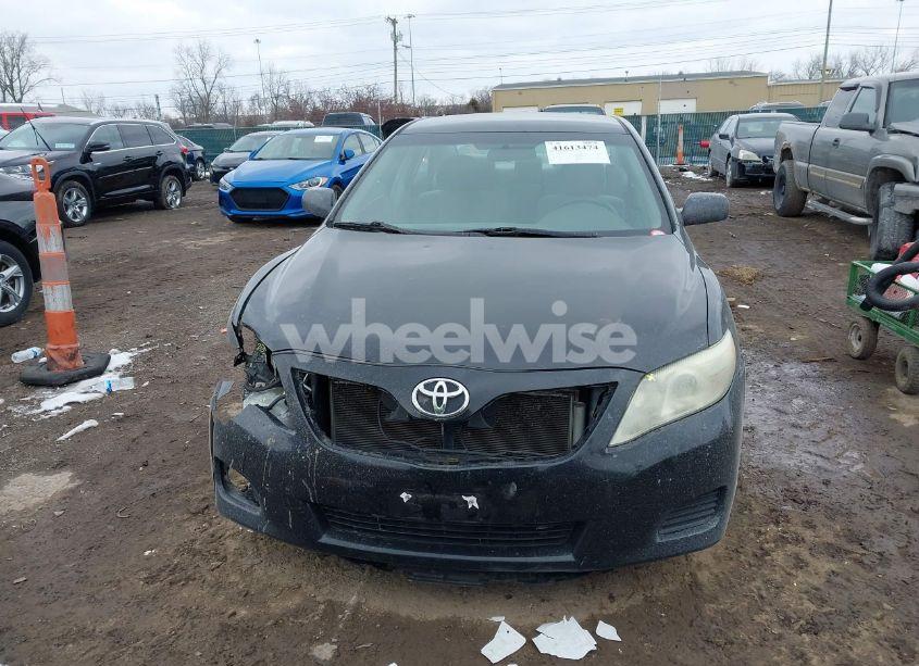 Photo 13 of 2011 Toyota Camry LE (VIN 4T4BF3EKXBR089091)