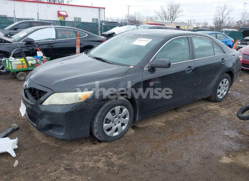 Photo 2 of 2011 Toyota Camry LE (VIN 4T4BF3EKXBR089091)