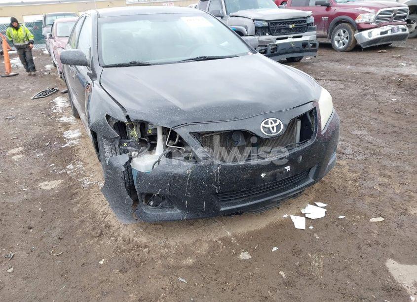 Photo 6 of 2011 Toyota Camry LE (VIN 4T4BF3EKXBR089091)