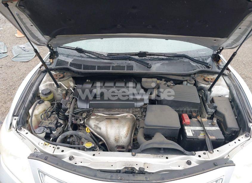 Photo 10 of 2011 Toyota Camry LE/SE/XLE (VIN 4T4BF3EKXBR096381)