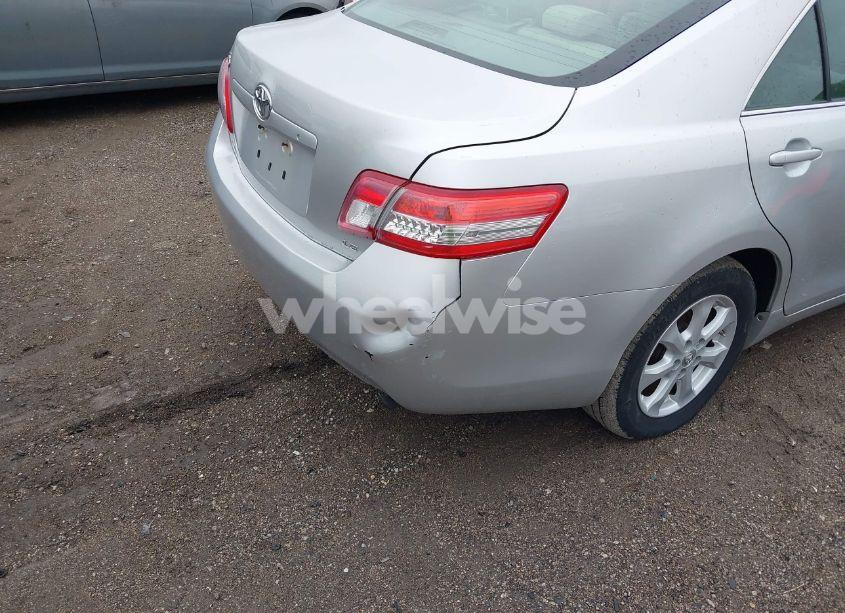 Photo 6 of 2011 Toyota Camry LE/SE/XLE (VIN 4T4BF3EKXBR096381)