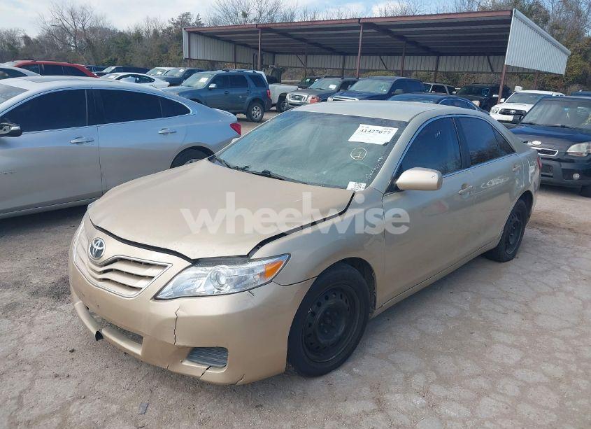 Photo 2 of 2011 Toyota Camry (VIN 4T4BF3EKXBR115432)
