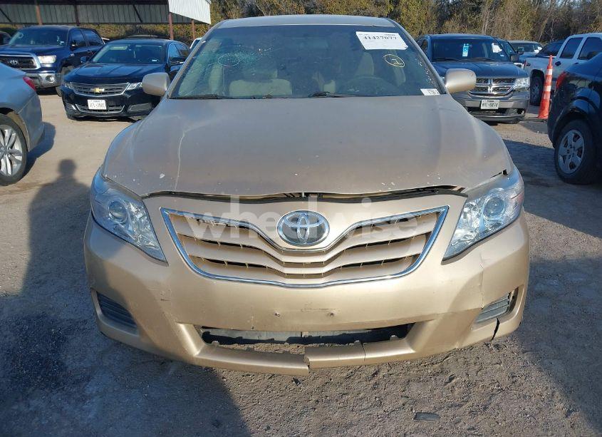 Photo 6 of 2011 Toyota Camry (VIN 4T4BF3EKXBR115432)