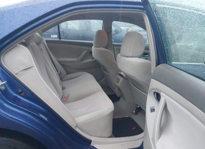 Photo 8 of 2011 Toyota Camry LE (VIN 4T4BF3EKXBR140086)