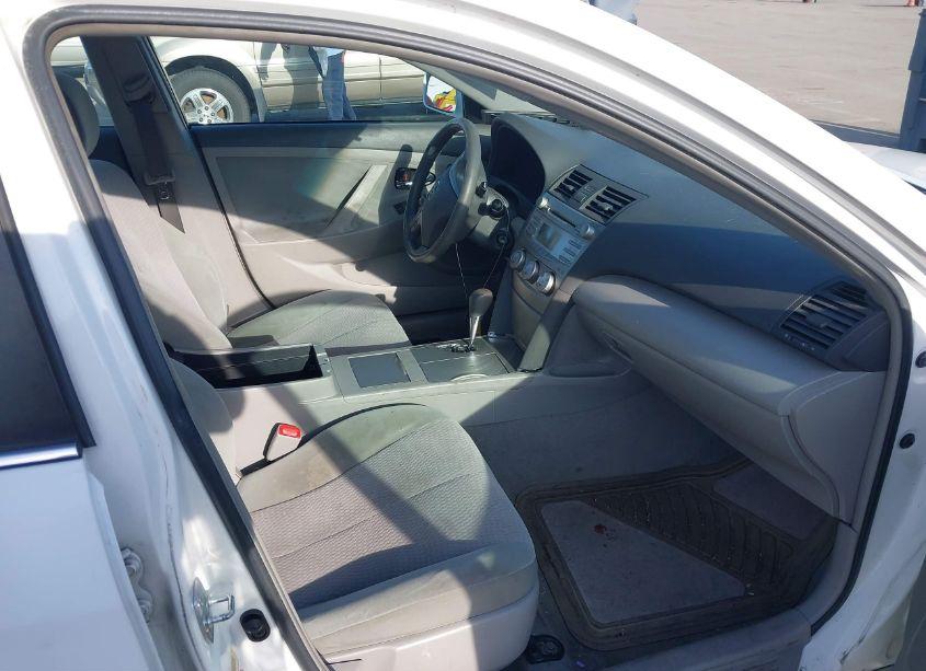 Photo 5 of 2011 Toyota Camry LE (VIN 4T4BF3EKXBR144851)