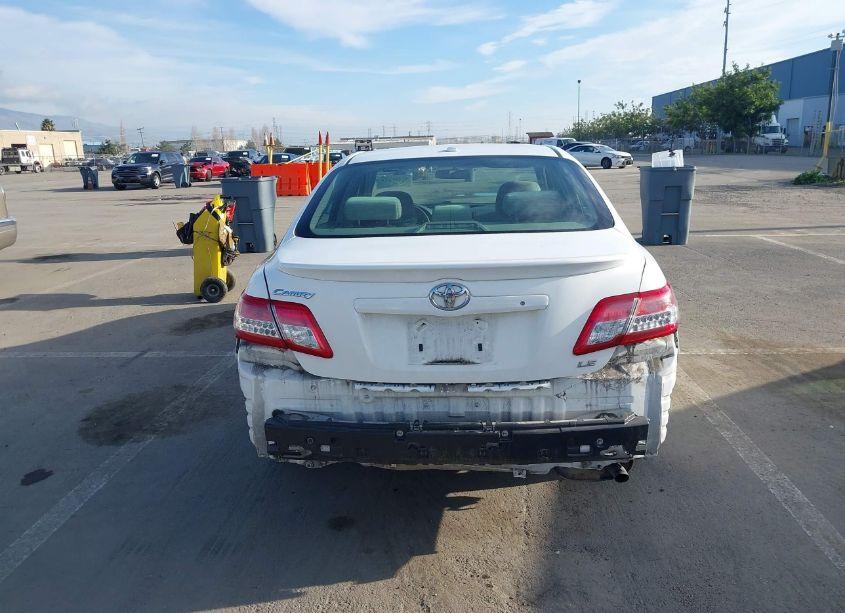 Photo 6 of 2011 Toyota Camry LE (VIN 4T4BF3EKXBR144851)