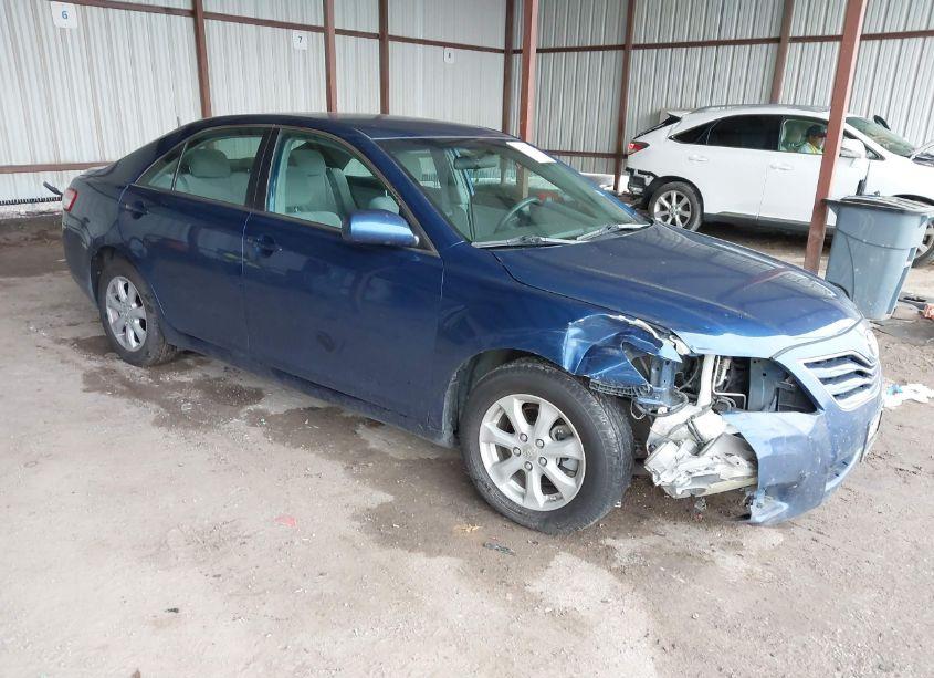 2011 Toyota Camry LE (VIN 4T4BF3EKXBR151993) main photo