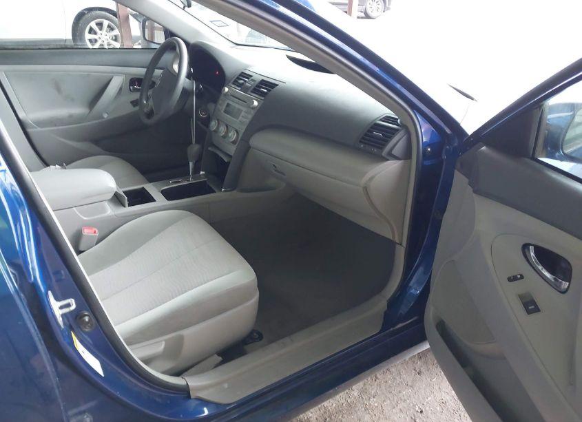 Photo 5 of 2011 Toyota Camry LE (VIN 4T4BF3EKXBR151993)