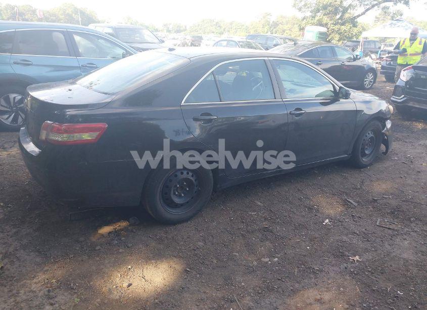 Photo 4 of 2011 Toyota Camry LE (VIN 4T4BF3EKXBR169488)