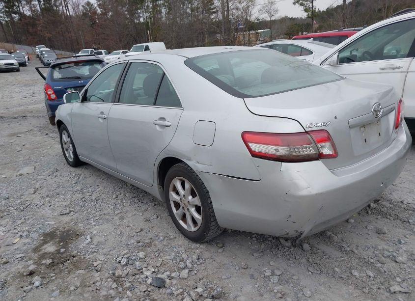 Photo 3 of 2011 Toyota Camry LE (VIN 4T4BF3EKXBR170995)