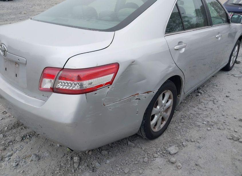 Photo 6 of 2011 Toyota Camry LE (VIN 4T4BF3EKXBR170995)