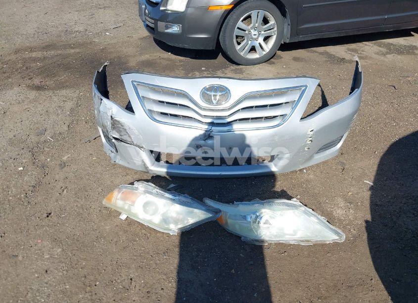 Photo 12 of 2011 Toyota Camry LE (VIN 4T4BF3EKXBR171824)