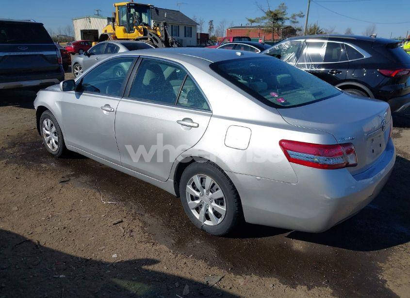 Photo 3 of 2011 Toyota Camry LE (VIN 4T4BF3EKXBR171824)