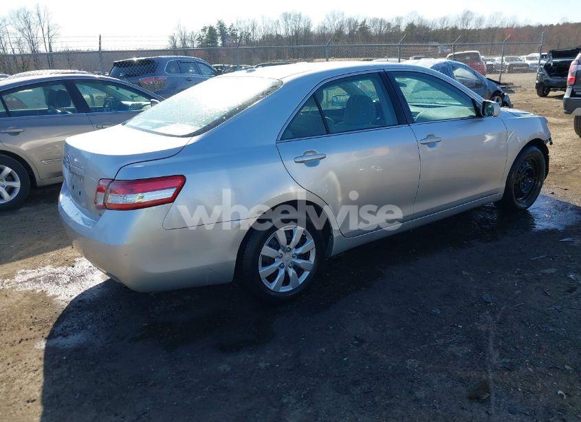 Photo 4 of 2011 Toyota Camry LE (VIN 4T4BF3EKXBR171824)