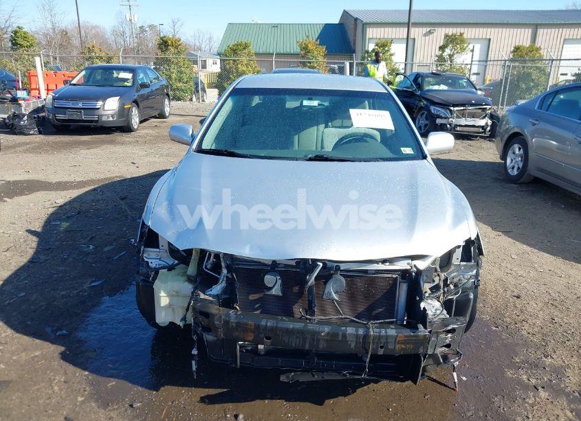 Photo 6 of 2011 Toyota Camry LE (VIN 4T4BF3EKXBR171824)