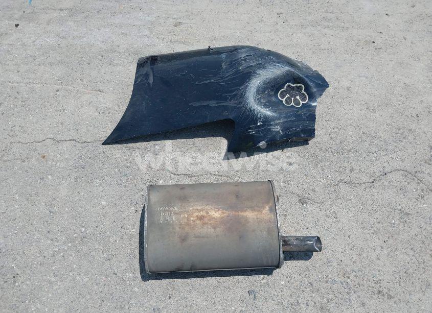 Photo 12 of 2011 Toyota Camry LE (VIN 4T4BF3EKXBR184198)