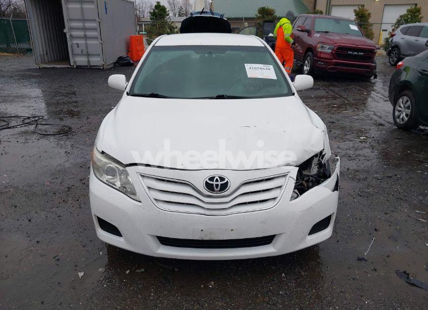Photo 12 of 2011 Toyota Camry LE (VIN 4T4BF3EKXBR187912)