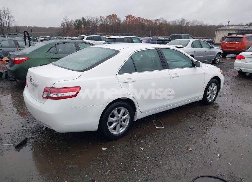 Photo 4 of 2011 Toyota Camry LE (VIN 4T4BF3EKXBR187912)