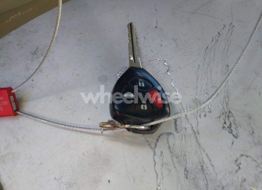 Photo 11 of 2011 Toyota Camry LE (VIN 4T4BF3EKXBR189160)