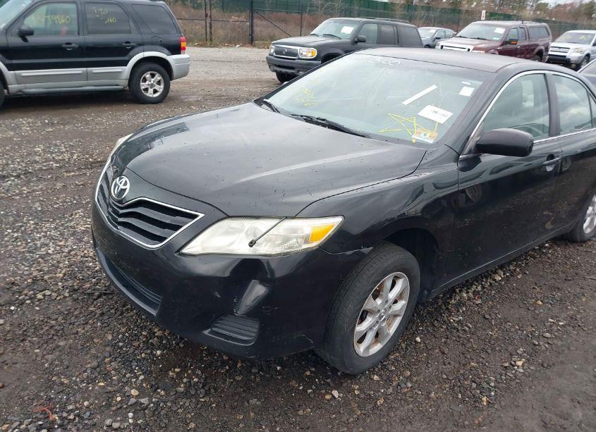 Photo 6 of 2011 Toyota Camry LE (VIN 4T4BF3EKXBR191586)