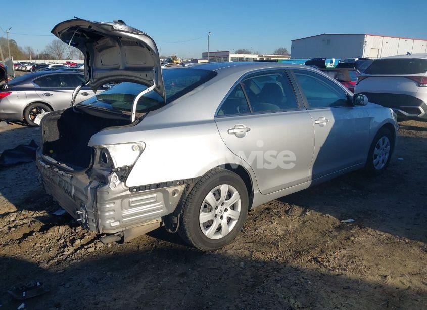 Photo 4 of 2011 Toyota Camry LE (VIN 4T4BF3EKXBR200707)