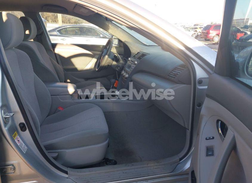 Photo 5 of 2011 Toyota Camry LE (VIN 4T4BF3EKXBR200707)