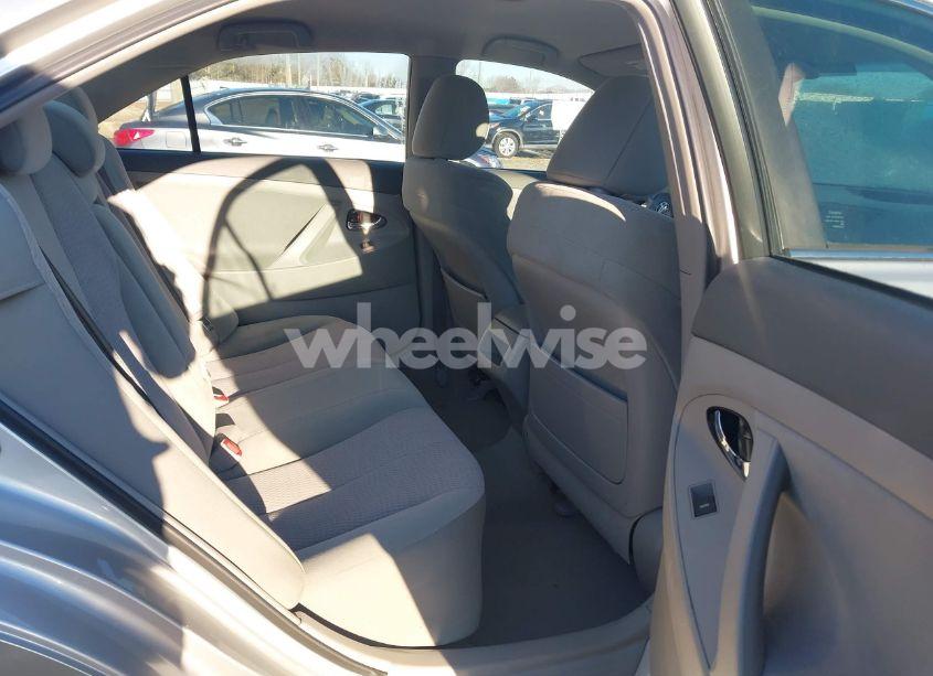 Photo 8 of 2011 Toyota Camry LE (VIN 4T4BF3EKXBR200707)