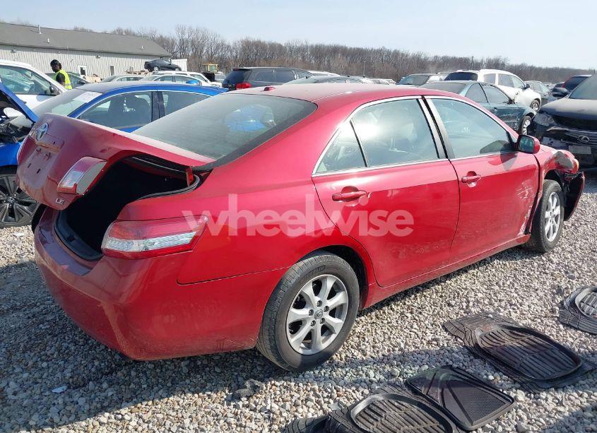 Photo 4 of 2011 Toyota Camry LE (VIN 4T4BF3EKXBR206023)