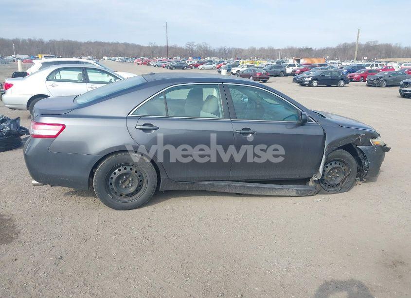 Photo 13 of 2011 Toyota Camry LE (VIN 4T4BF3EKXBR206491)