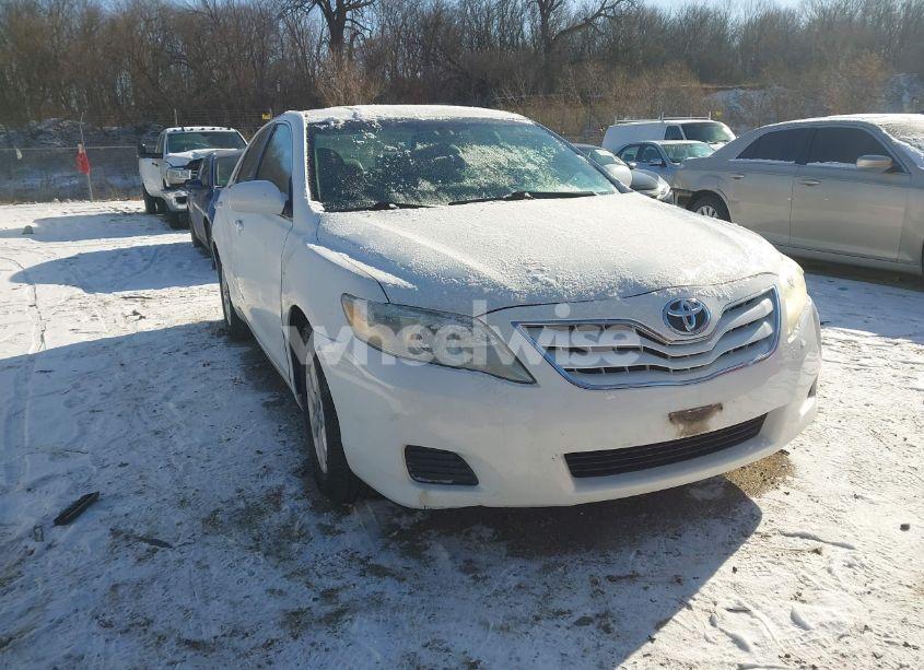 2011 Toyota Camry LE (VIN 4T4BF3EKXBR209505) main photo