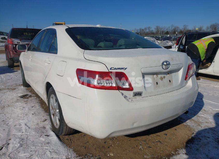 Photo 3 of 2011 Toyota Camry LE (VIN 4T4BF3EKXBR209505)