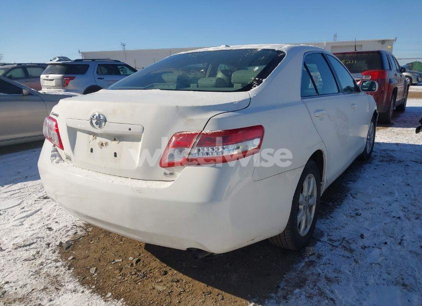 Photo 4 of 2011 Toyota Camry LE (VIN 4T4BF3EKXBR209505)