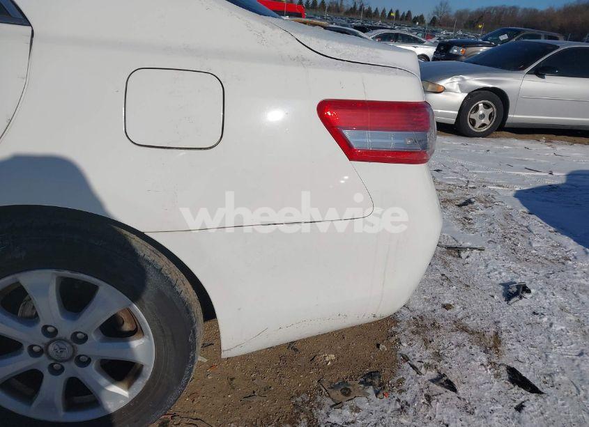 Photo 6 of 2011 Toyota Camry LE (VIN 4T4BF3EKXBR209505)