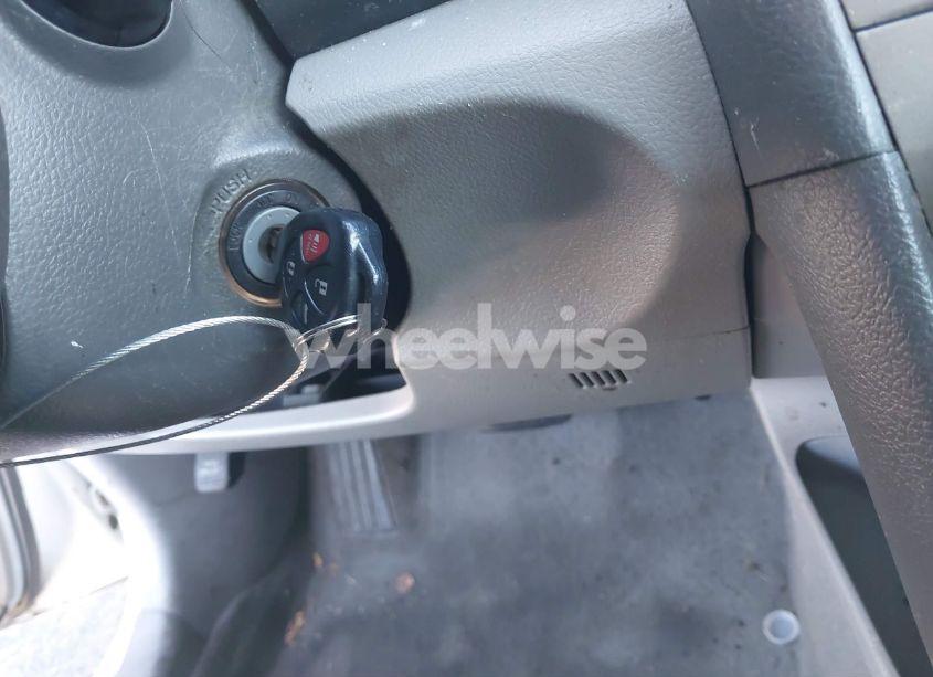 Photo 11 of 2011 Toyota Camry LE (VIN 4T4BF3EKXBR212680)