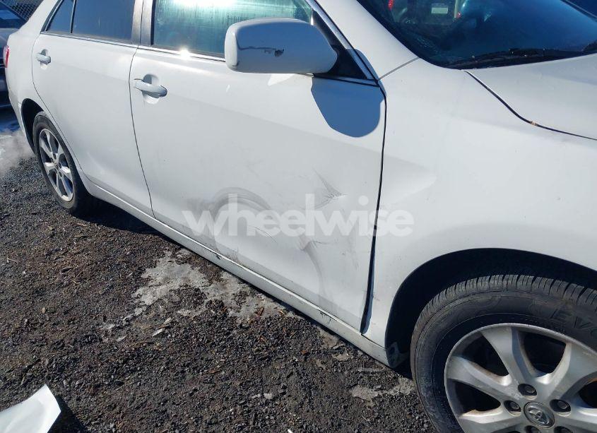 Photo 6 of 2011 Toyota Camry LE (VIN 4T4BF3EKXBR212680)