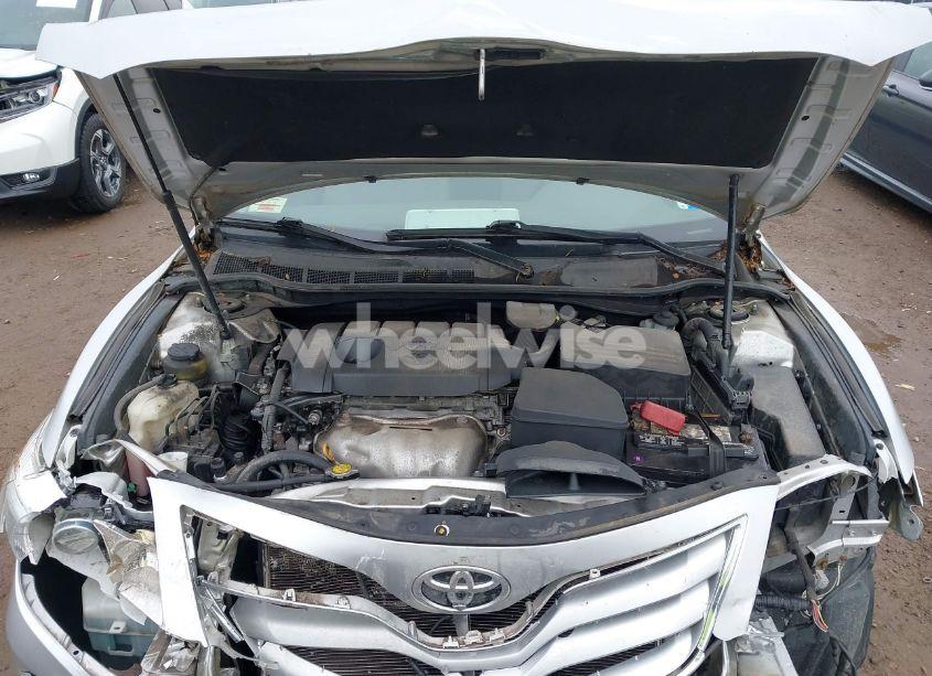 Photo 10 of 2011 Toyota Camry LE/SE/XLE (VIN 4T4BF3EKXBR218625)