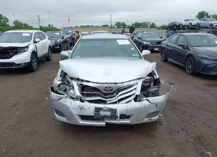 Photo 13 of 2011 Toyota Camry LE/SE/XLE (VIN 4T4BF3EKXBR218625)