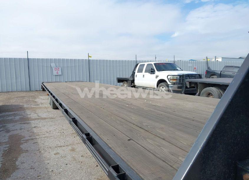 Photo 5 of 2022 Trailmaxx Other N/A (VIN 4T93H4022NM402335)