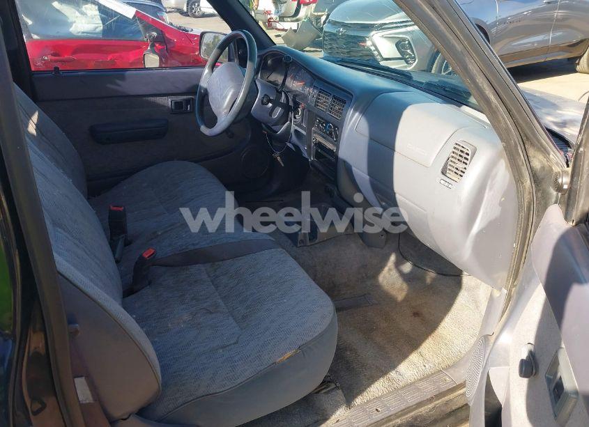 Photo 5 of 1998 Toyota Tacoma (VIN 4TANL42N0WZ118112)